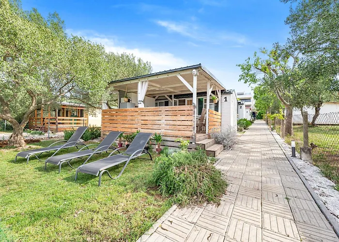 Mobile Homes Bepo Кемпинг *