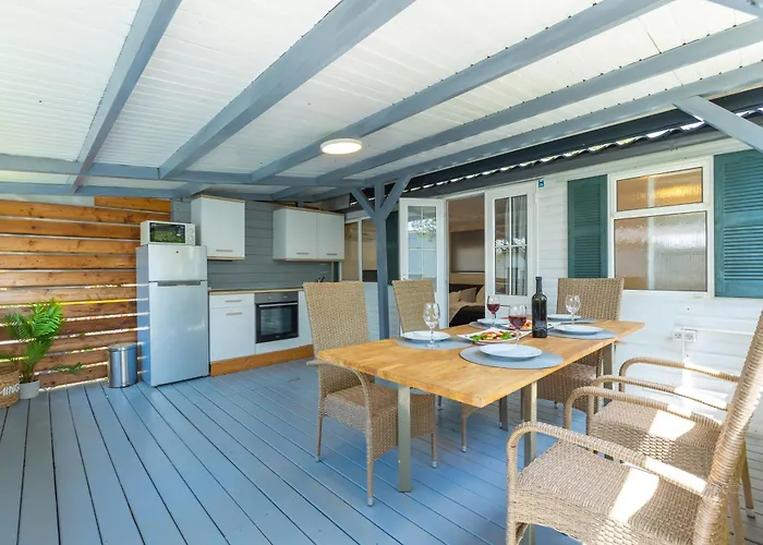 אתר קמפינג Mobile Homes Bepo