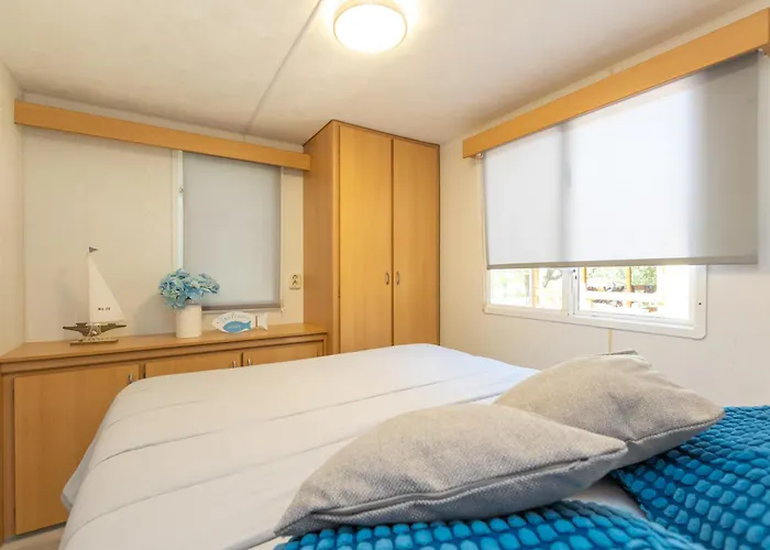 אתר קמפינג Mobile Homes Bepo *