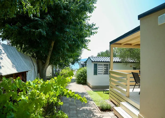 Mobile Homes Bepo אתר קמפינג