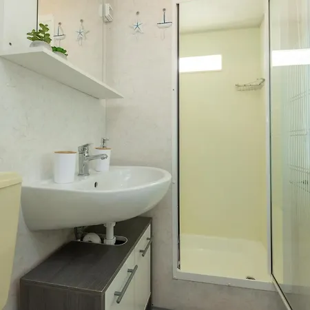 Mobile Homes Bepo אתר קמפינג