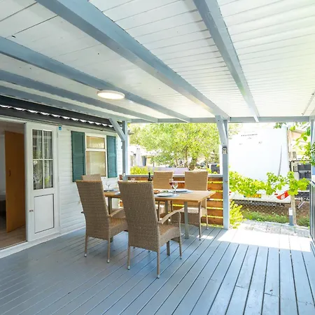 Mobile Homes Bepo אתר קמפינג *