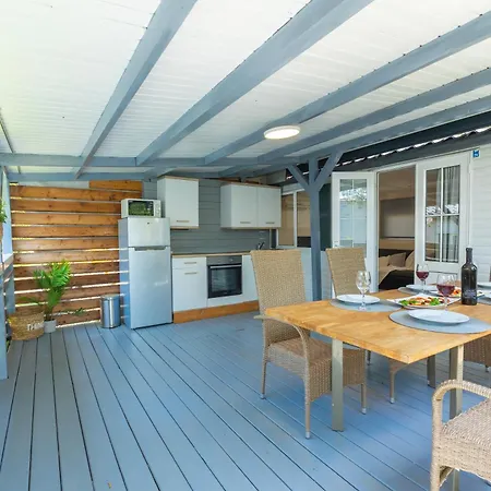 Mobile Homes Bepo אתר קמפינג סבטי פיליפ אי ג'קוב